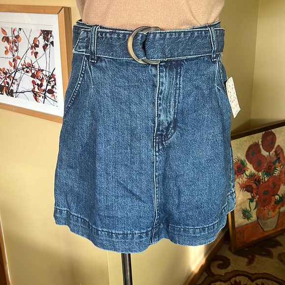 FREE PEOPLE Size 25 "Mid Indigo Wash" Belted Denim Skirt Mini Classic $78 NEW - Picture 2 of 13